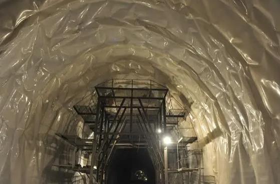 龙岗隧道蒸汽增压增温设备 隧道蒸汽减压阀图片 隧道养护拱